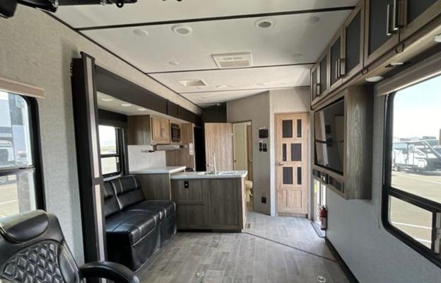 2019 Dutchmen RV Endurance 3316 RV rental photo 1