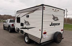 2019 Jayco Jay Flight SLX 7 145RB RV rental photo 6