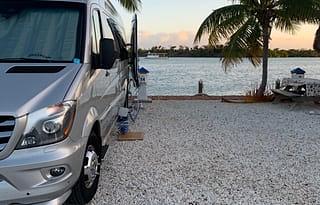 2019 Airstream RV Tommy Bahama Interstate Lounge