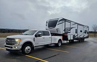 Nitro XLR Toy Hauler Sleeps 10,solar ,Rear patio