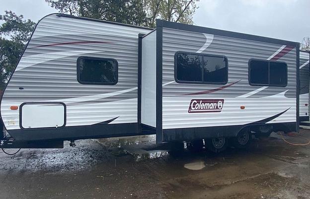 2018 Dutchmen RV Coleman Lantern Series 263BH