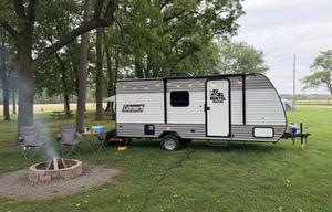 TT5 - 5 Person w/ Bunk- The RV Rental Factory