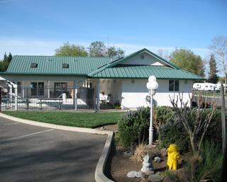 Almond Tree RV Park