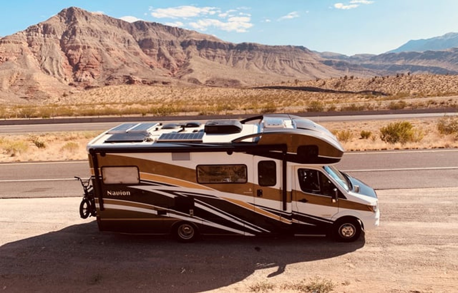 "Surprise" Luxury Winnebago Adventure Coach