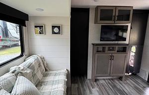 NEW 2025 Jayco Bunkhouse – Sleeps 6, Pet-Friendly