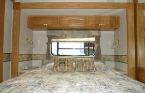 2004 Georgie Boy Landau Landau Motor Home