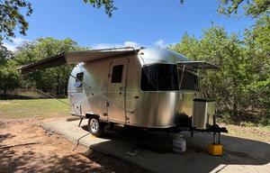 The silver bullet -EZtow, sleeps4, couples retreat