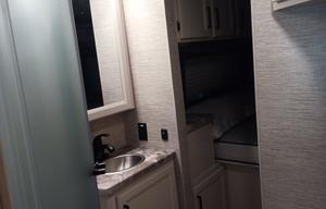 2022 Thor w/ Bunk Beds