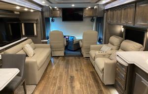 2022 Tiffin Motorhomes Phaeton 40 QKH RV rental photo 5