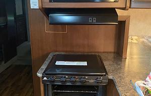 Adventure-Ready Bunkhouse RV – Sleeps 8