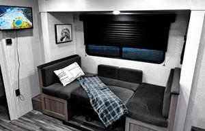 Desert Rent A Hive –2026 Clean Jayco w/ Bunks