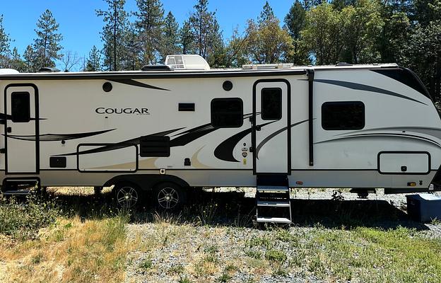 2022 Keystone RV Cougar Half-Ton 29BHSWE