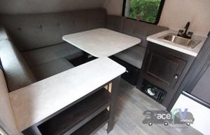 2022 Bushwhacker Plus 15 FK RV rental photo 4