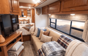 A8 Sunstar comfy/ Sleeps 7- StarLink & King Suite