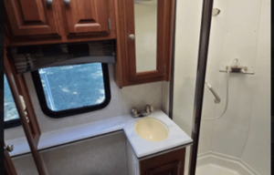 Easygoing 2013 Phoenix Cruiser 2700
