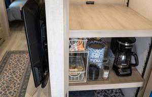 DOLLY | 2025 Della Terra Bunkhouse | Sleeps 8