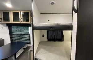 Private RV | Sleeps 8 | Clean & Fully Equipped