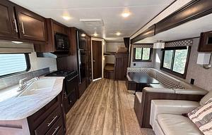 Home away from home-RV Rental- Sleeps 9+
