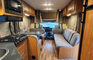 2016 Thor Motor Coach Majestic 28A