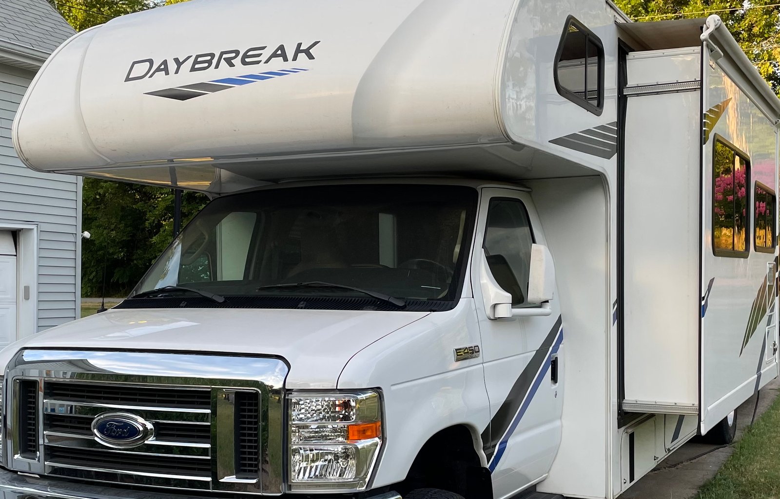 2019 Thor Daybreak 30DB Class C Super Comfortable!