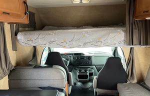 2017 Thor Motor Coach Axis 25.1