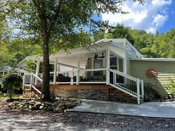 Starlite Lodge