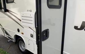 The CLASSY C: Beautiful NEW 2020 Jayco Redhawk SE