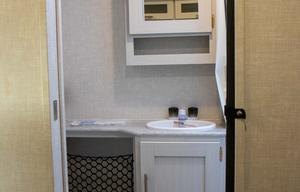 Custom Glamping R-Pod - Pet Friendly!