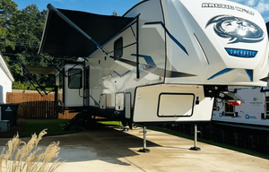 2023 Forest River Cherokee Arctic Wolf 3660