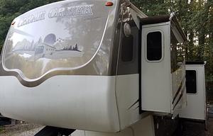 LARGE renovated 5th wheel 2 bdrm w. delivery