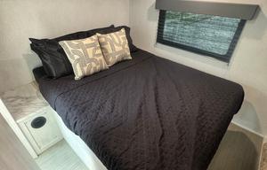 Luxury Family RV • Sleeps 8 • Bunks | Scout