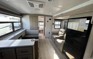 Luxury Camper | Theater Seating | Sleeps 4