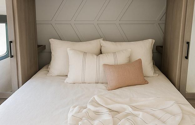 The Cozy Kodiak- Pet Friendly Bunkhouse
