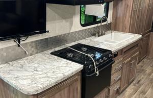 2018 Jay Feather X23B RV rental photo 5
