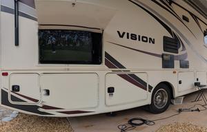 Matt and Reba's Motorhome Rental