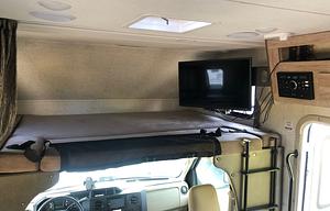 2018 Forest River RV Sunseeker LE 3250DSLE Ford