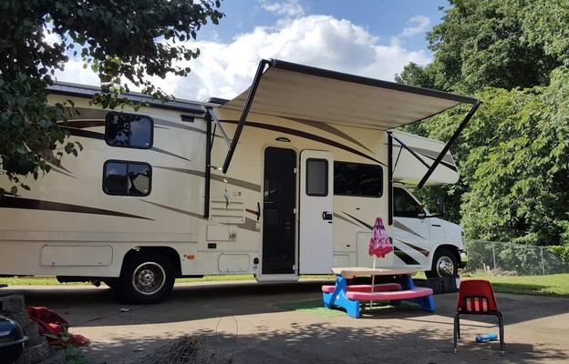 2016 31F Bunkhouse Coachmen Freelander