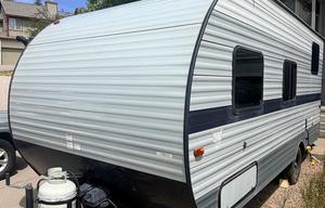 Cozy Family Bunkhouse Camper - Sleeps 5