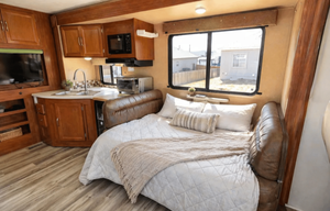2014 Coachmen RV Pursuit 29 SB RV rental photo 15