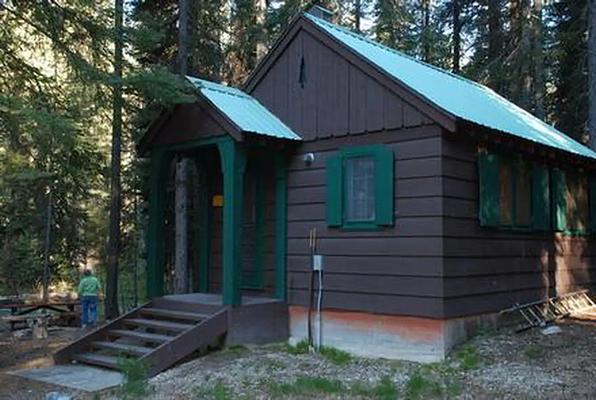 Cottonwood Cabin, Loop: Cottonwood Cabin
