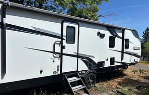 2022 Heartland North Trail 26DBS RV rental photo 9