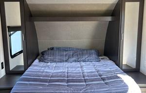 2018 Forest River RV Wildwood X-Lite 221BHXL