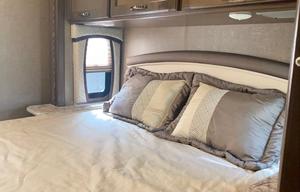 2018 BEAUTY Thor Motor Coach Chateau 29G