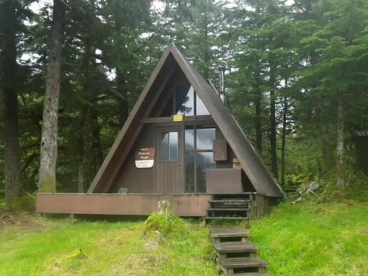 W15, Loop: AREA BERG BAY CABIN