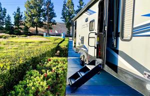 ★ Alpha Churro ★ Sleeps 10 • Private Suite • 2Door