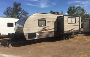 NICE SMALL TRAILER FOR COUPLE OR FAMILY OF 4 PEOPLE. GOOD FOR CAMPING OR ROMANTIC GATEWAY, BUSINESS TRIP.