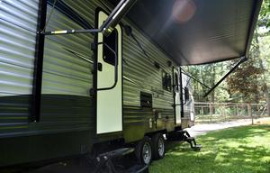 2018 Keystone RV Summerland 2720BH