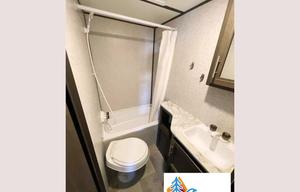 Northwake Adventures | 26' Stocked RV – Sleeps 7!