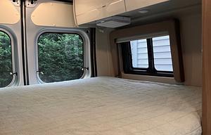 Adventure-Ready 2022 Tellaro | King Bed | WiFi