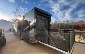 2023 Thor Motor Coach Outlaw 38MB